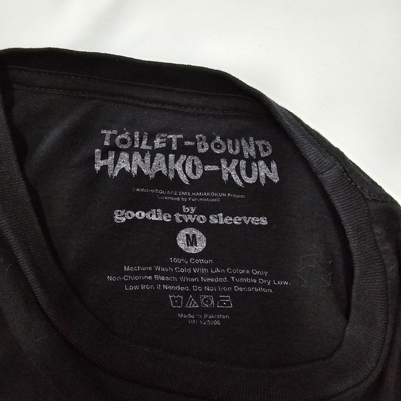 Goodie Two Sleeves Toilet-Bound Hanako-Kun Black Graphic T-shirt - Picture 4 of 4